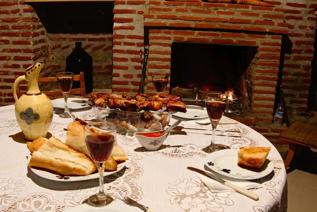 Guest House Aisi Sighnaghi Extérieur photo
