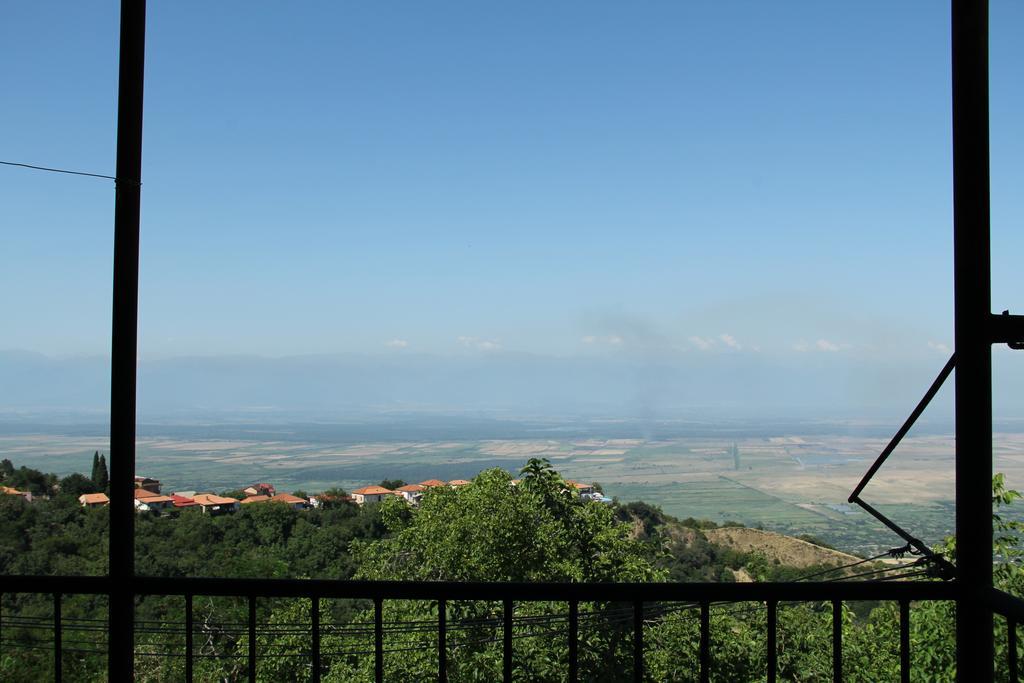 Guest House Aisi Sighnaghi Extérieur photo
